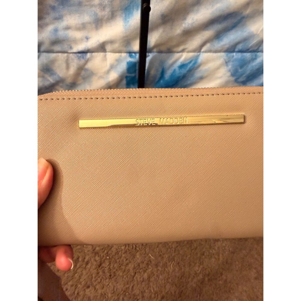 Steve Madden Bzip-Web Zip Around Wallet Wristlet (Camel), Camel,